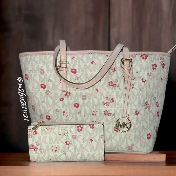 Michael Kors | Bags | Michael Kors Jet Set Logo Floral Md  display picture 3